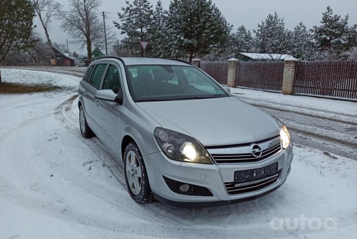 Opel Astra H [restyling]